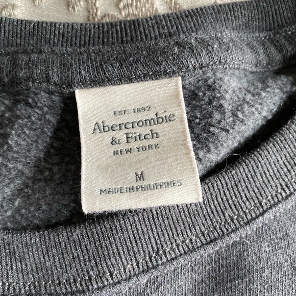 Abercrombie crew neck - Picture 3 of 4